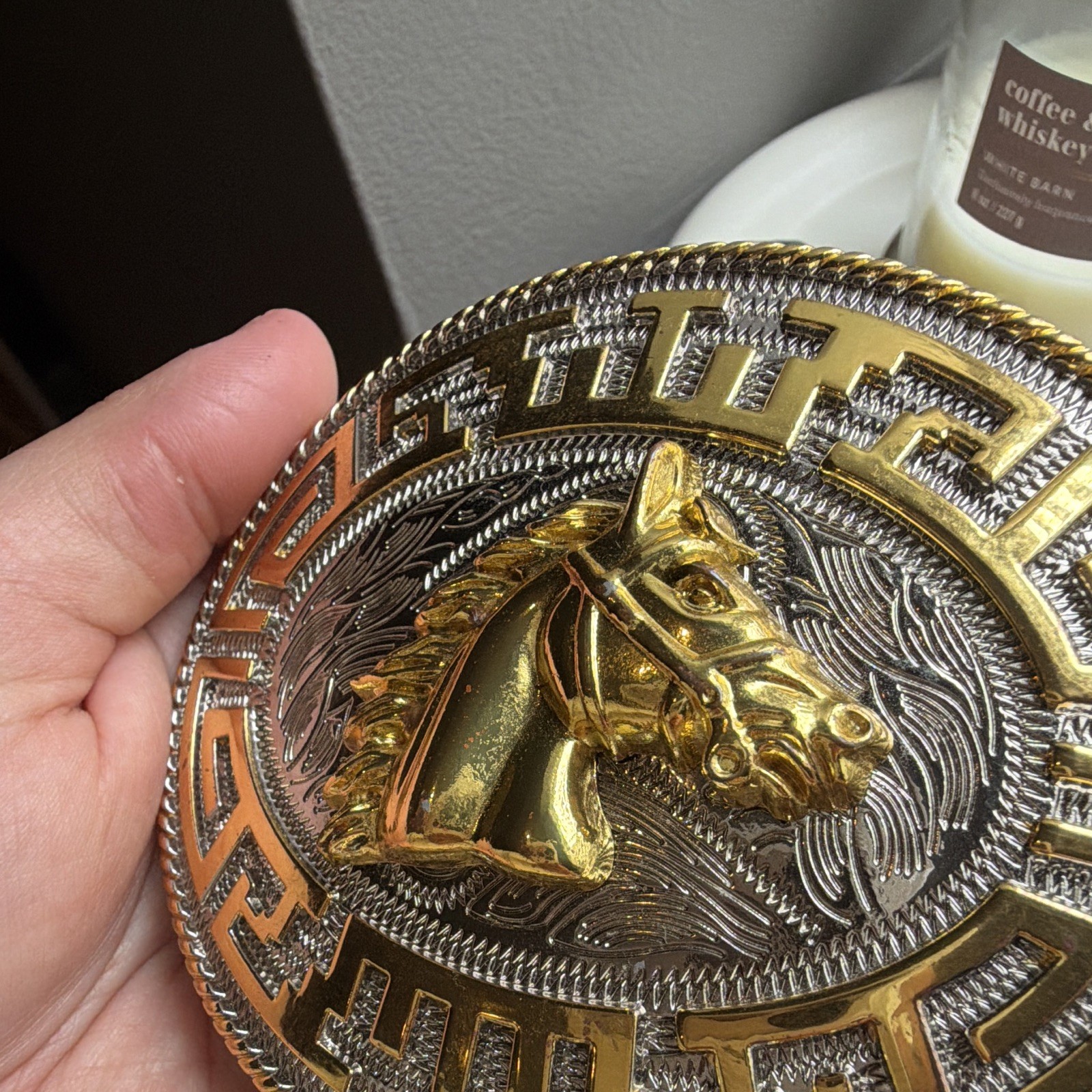Men&rsquo;s Western Oval Belt Buckle Gold Silver Horse Head Greek Key 1.5 in