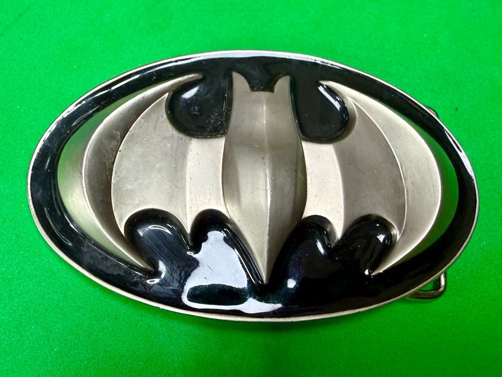 Batman DC Comics Superhero S07 Black & Silver Color Used Oval Belt Buckle