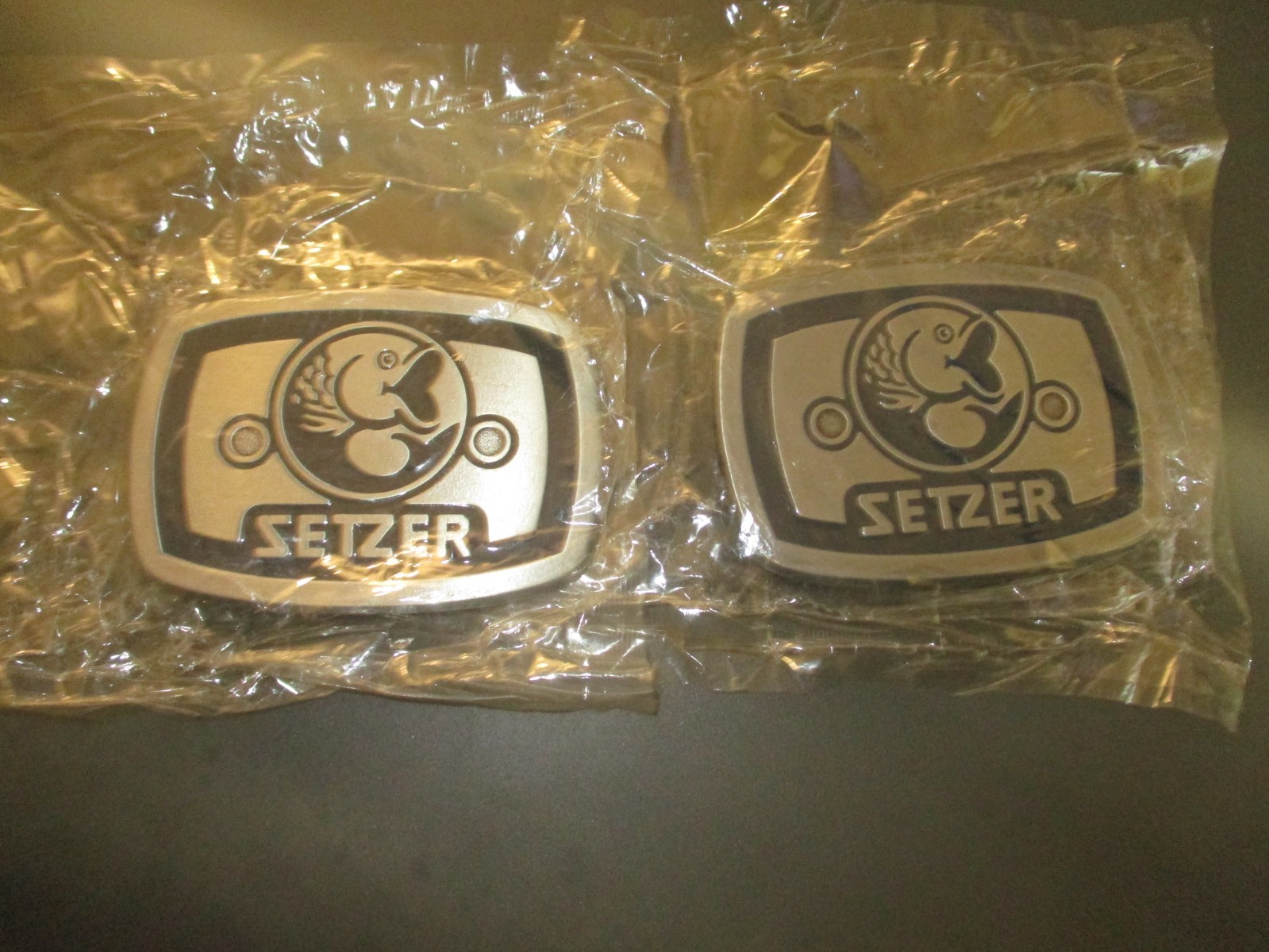 NEW Pewter Belt Buckle Fish SETZER – Advertising fishing equipment