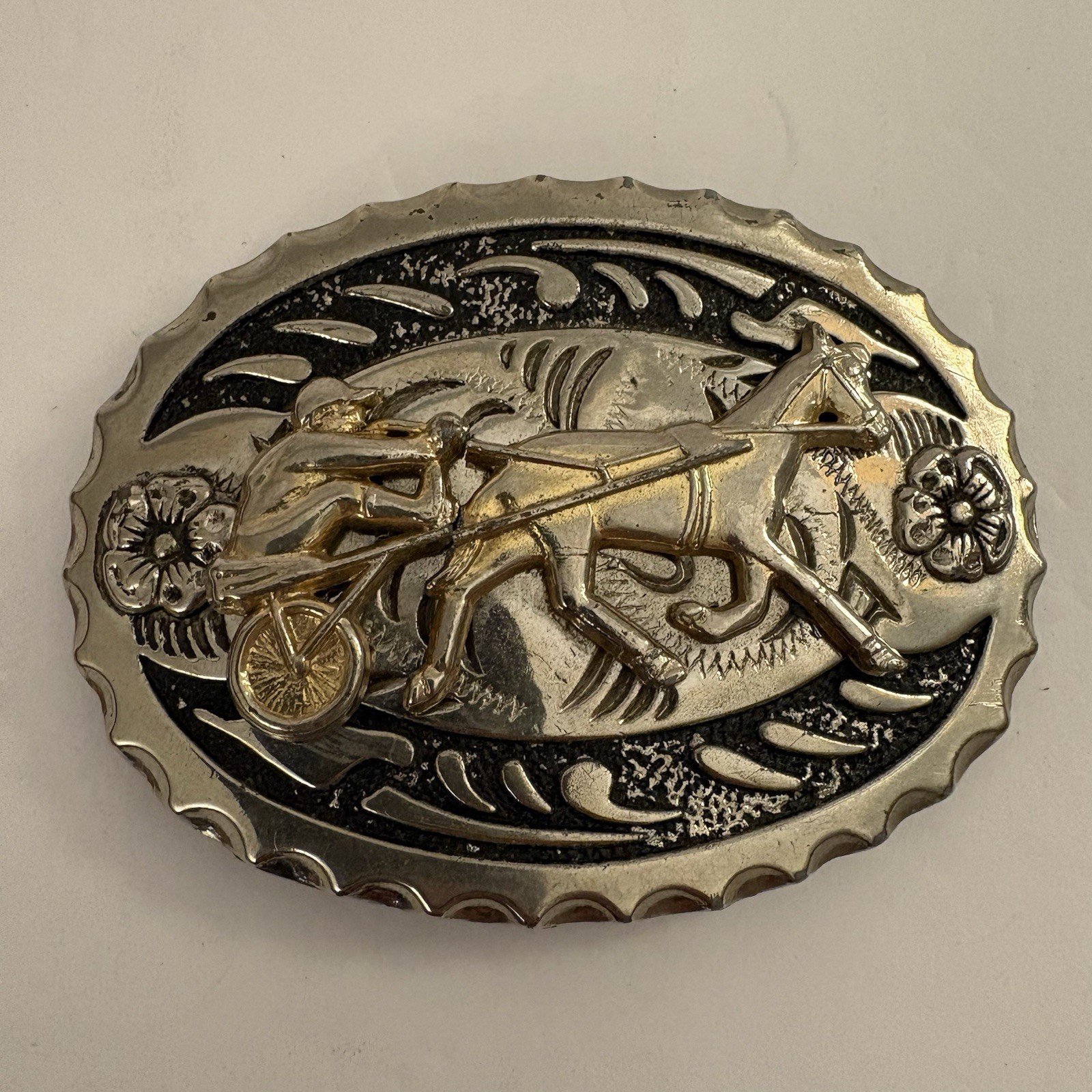 Race Horse Buckle,silver Plated Flower & Gold plated Moving Horse Rider