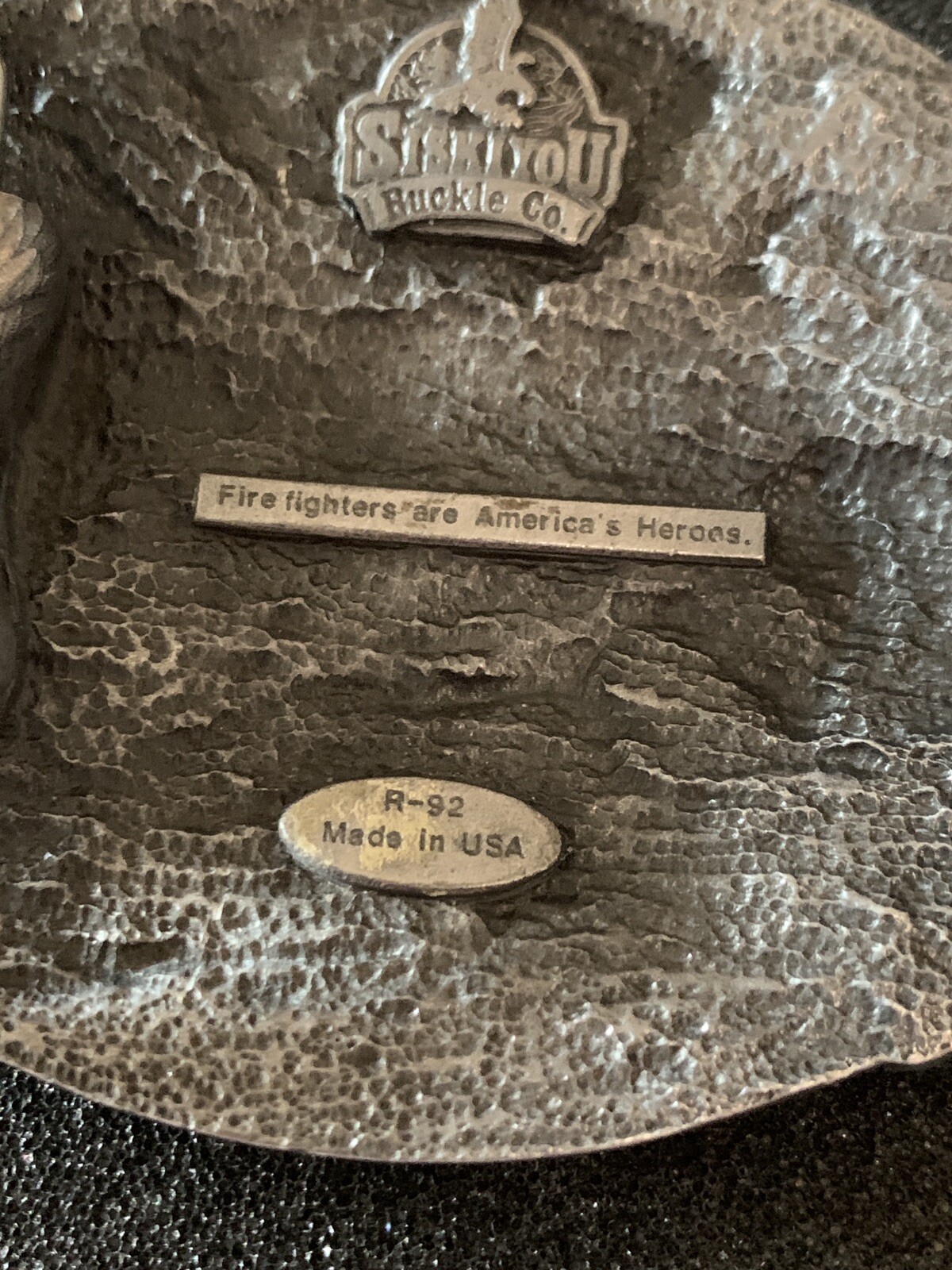 VINTAGE FIRE FIGHTER BELT BUCKLE FIRE DEPT. PEWTER R-92 America&rsquo;s Heroes EUC!