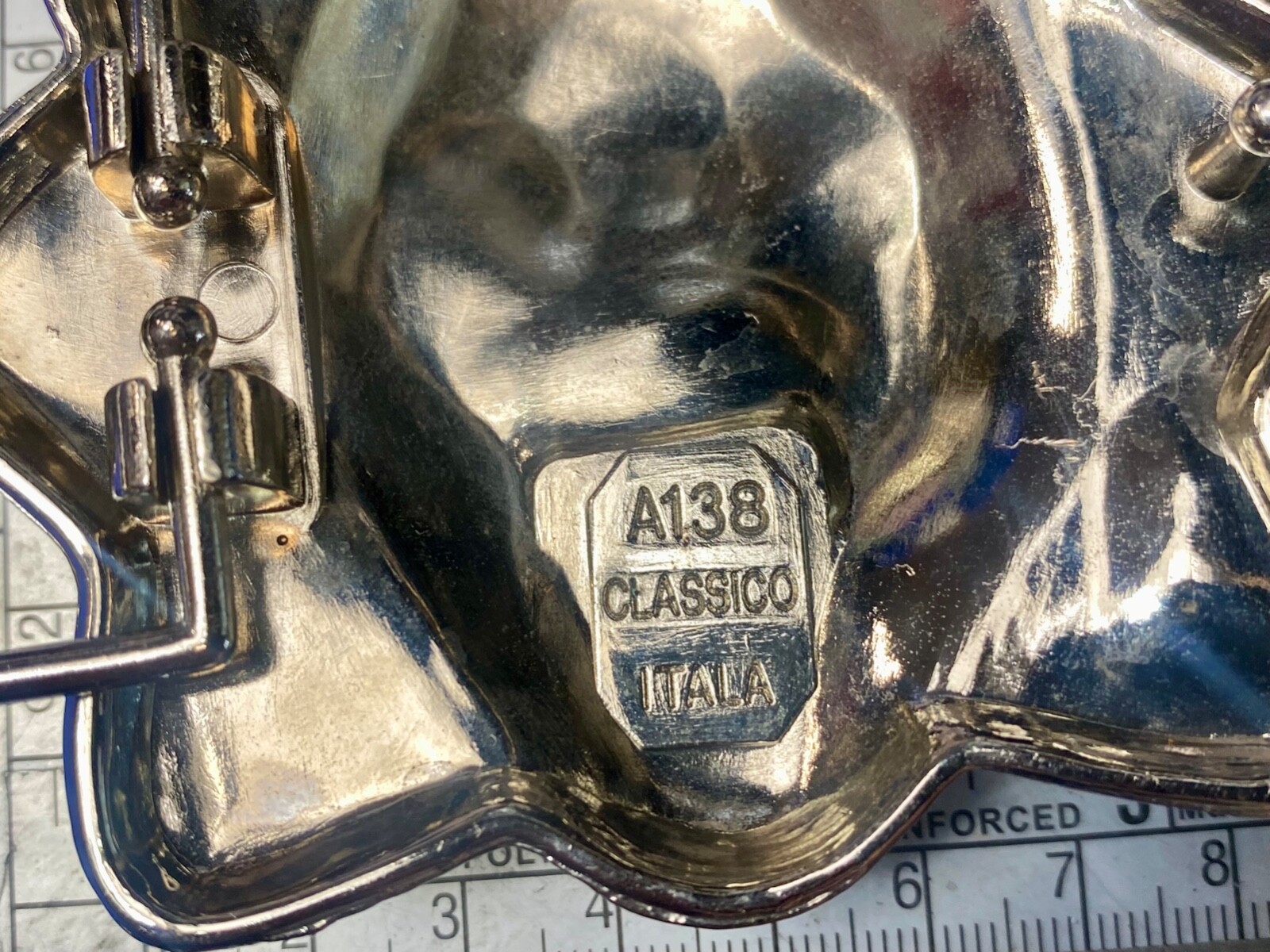 Cutout Silver Color Monster Head A138 Classico Italia Belt Buckle