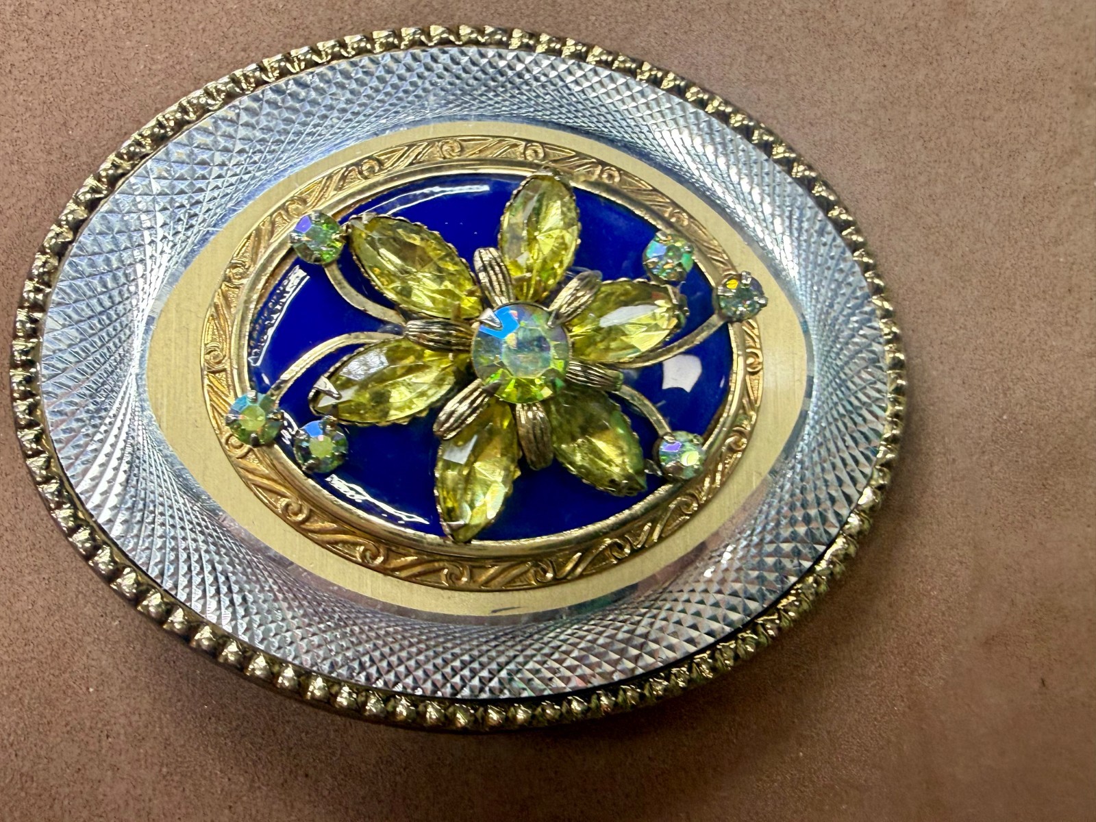 Flower Rhinestone Accented Floral Theme Etched Artisan Ladies Belt Buckle W USA
