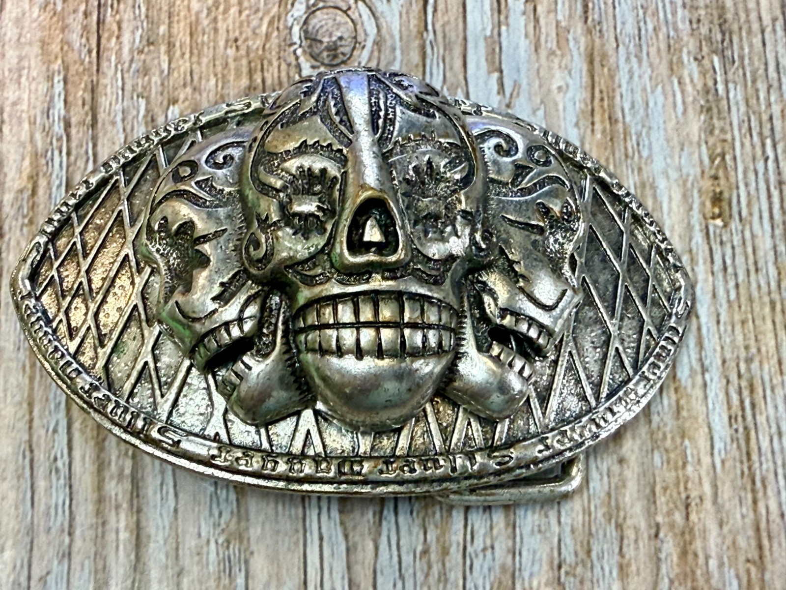 Three Sugar Skull Head Mexican Día de los Muertos Day of the Dead Belt Buckle