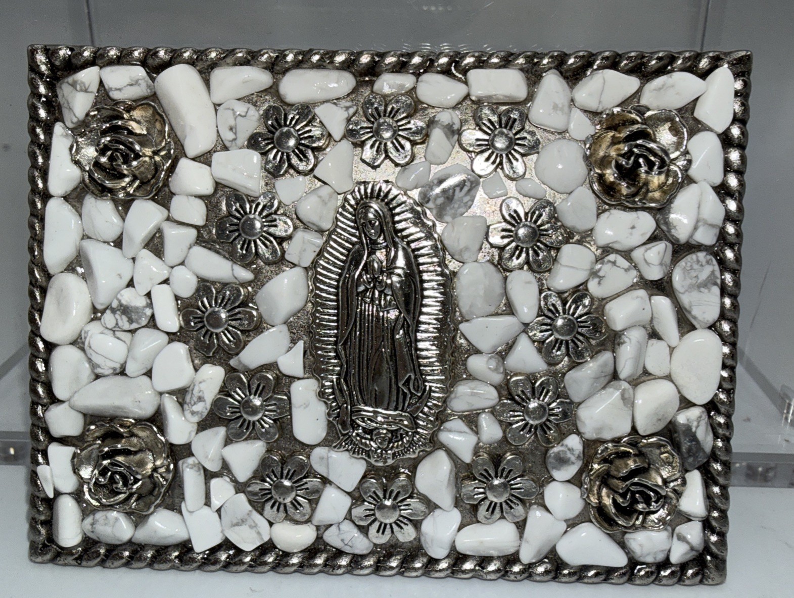 Virgin Mary Hebilla Vaquera Style Cowboy Belt Buckle. Made In USA