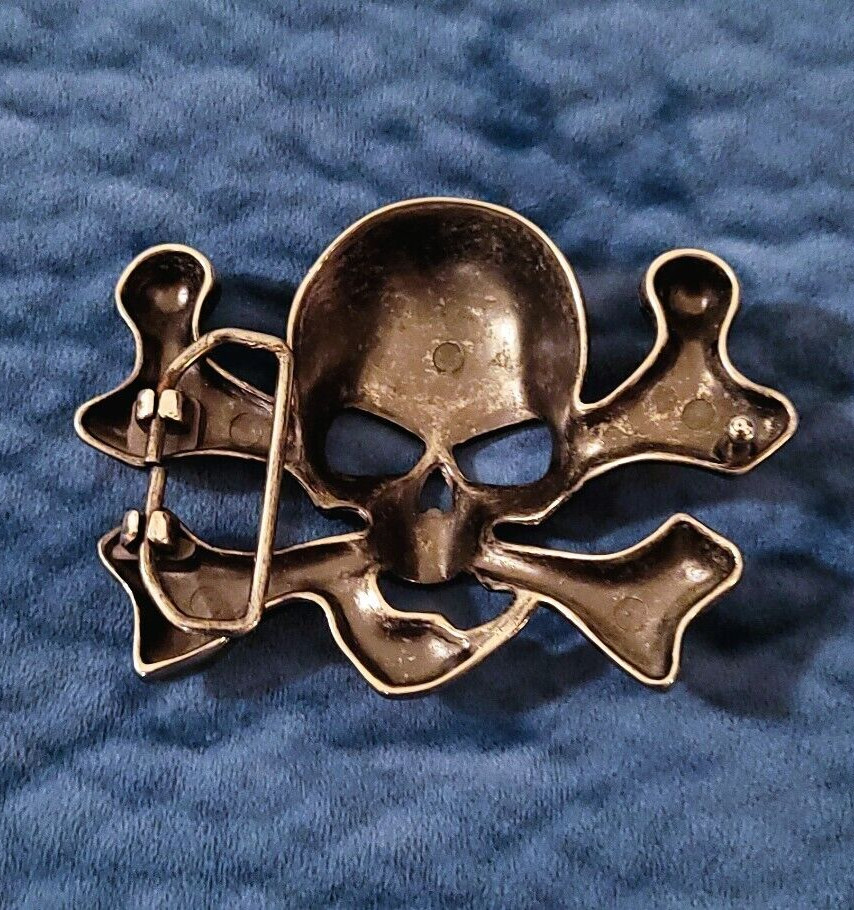 3-D Pirate Skull & Cross Bones Metal Belt Buckle – NEW
