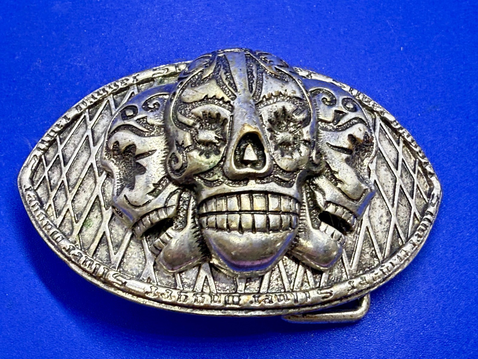 Three Sugar Skull Head Mexican Día de los Muertos Day of the Dead Belt Buckle