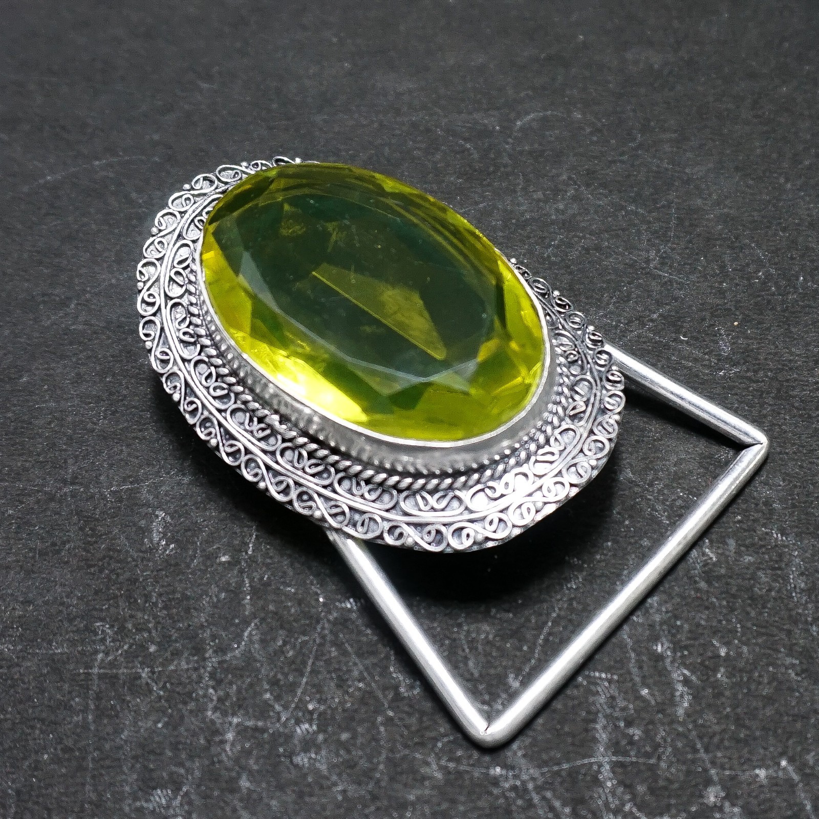 Handcrafted 925 Sterling Silver Peridot Green Quartz Faceted Oval Belt