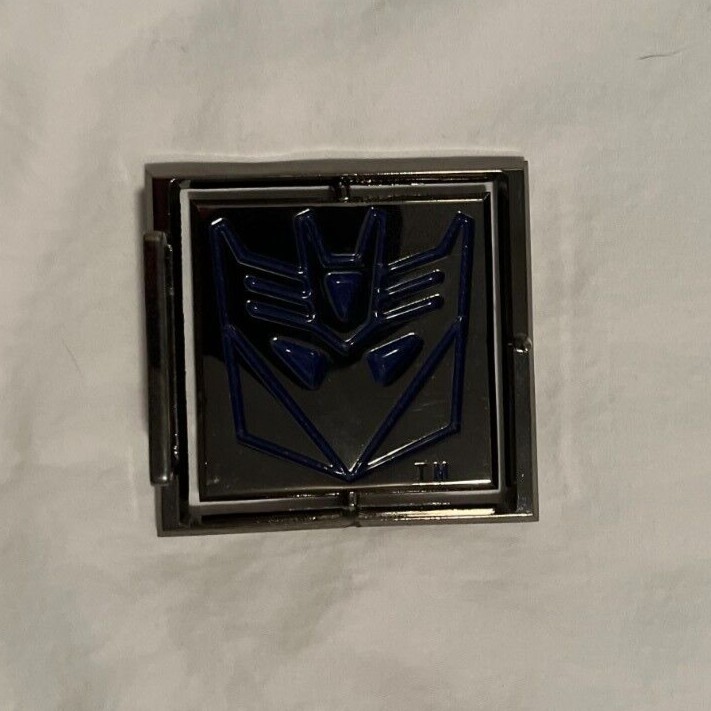 2006 TRANSFORMERS AUTOBOT DECEPTICON REVERSIBLE BELT BUCKLE HASBRO