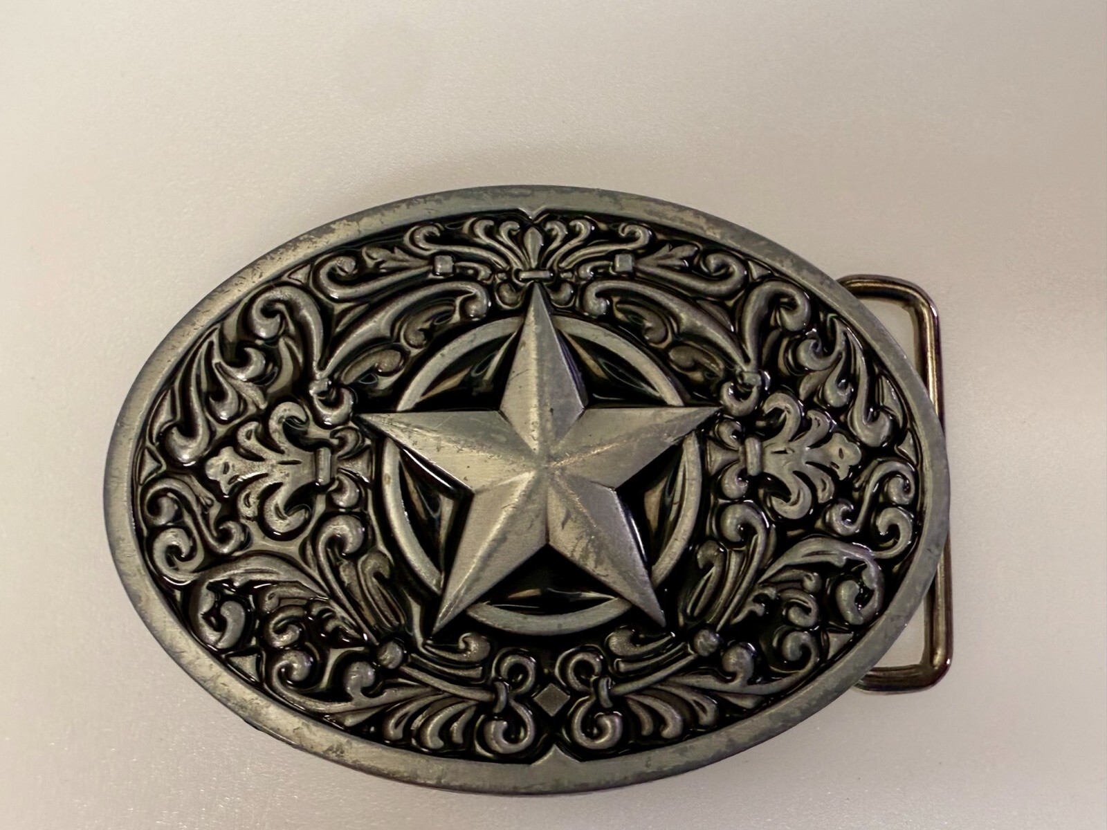 Centered Lone Star Fleur De Lis Design Swirl Silver & Balck Color Belt Buckle