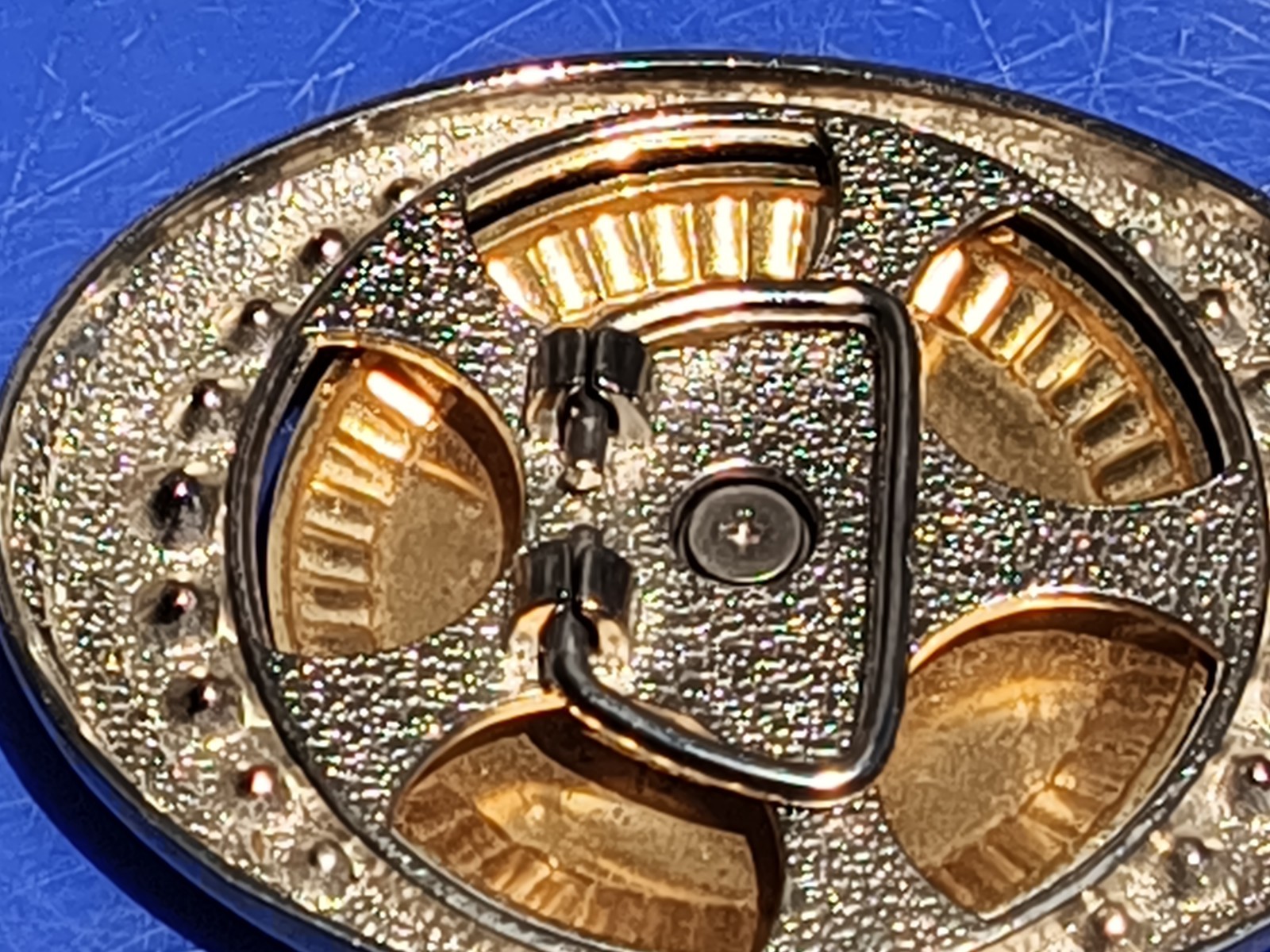 Metal Belt Buckle Measures 3 1/2 X 2 5/8
