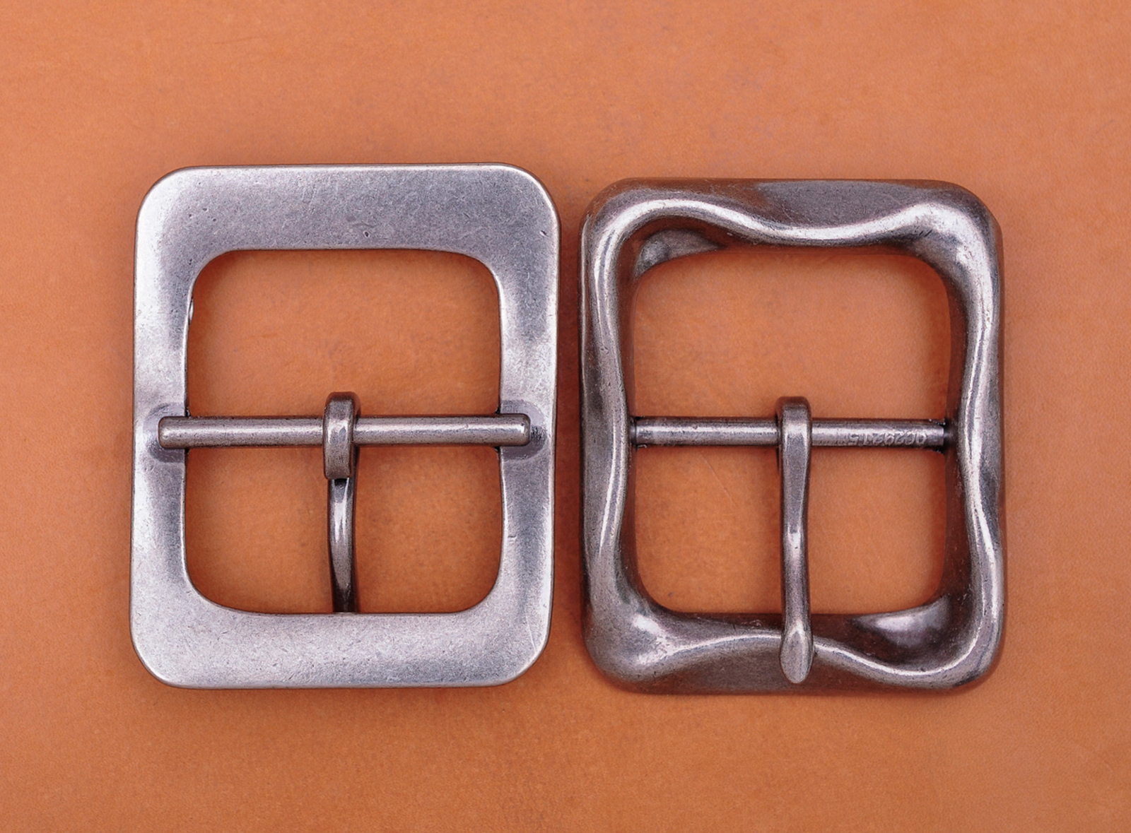 Personalized Novelty Heavy Strong Bike Men Retro Center Bar Pin Belt Buckle 40mm