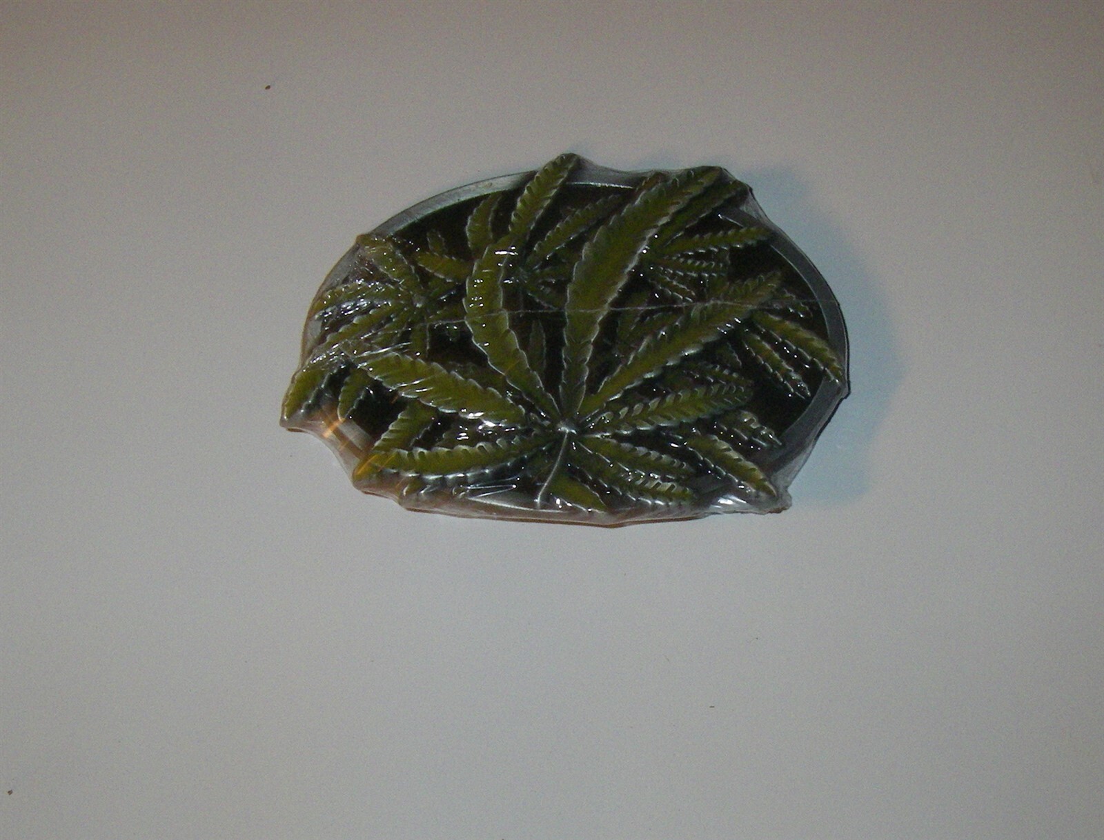 MARIJUANA LEAF POT CANNIBUS BELT BUCKLE NEW N4