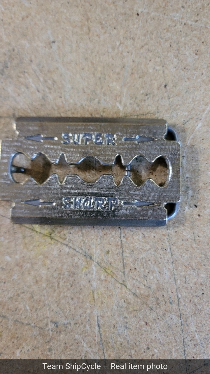 Vintage Super Sharp Razor Blade Belt Buckle 1974 Brass Tone Biker Rockab G2U
