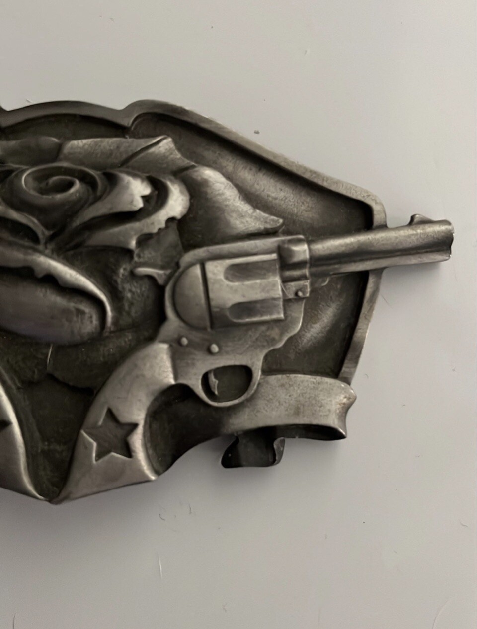 Famous Star & Straps RARE COLLECTABLE Belt Buckle “ GUNS AND ROSE “