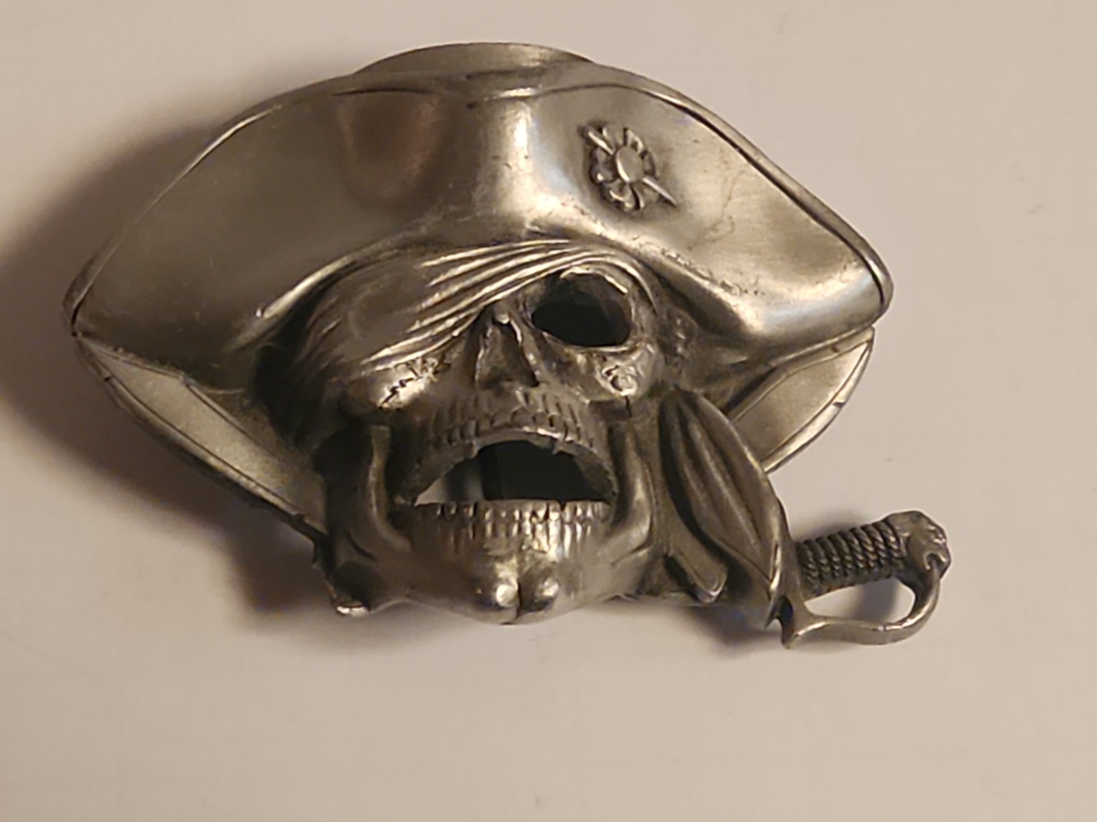 Pirate Skull Skeleton 1997 Belt Buckle(Broken Sword Handle) Solid Fine Pewter