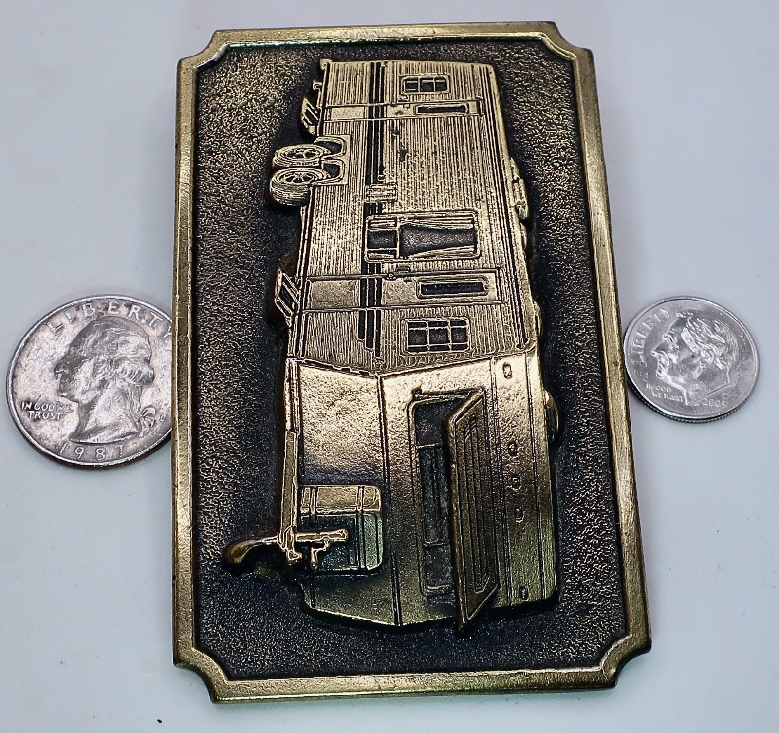 Vintage Robin Mfg Co Reading Pa. Solid Brass RV Travel Trailer Belt Buckle #2009