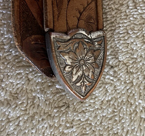 Western Vintage Men&rsquo;s Belt Buckle Custom Personalized Monogrammed Leather Belt