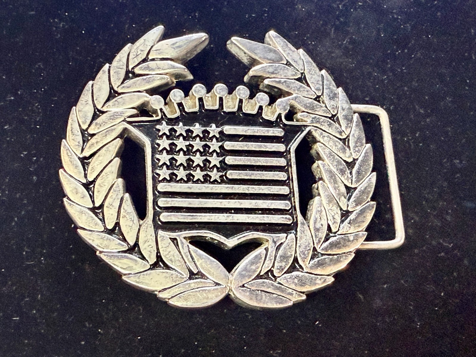 Cadillac Crown Logo Emblem Flag Silver Color Famous Stars & Straps Belt Buckle