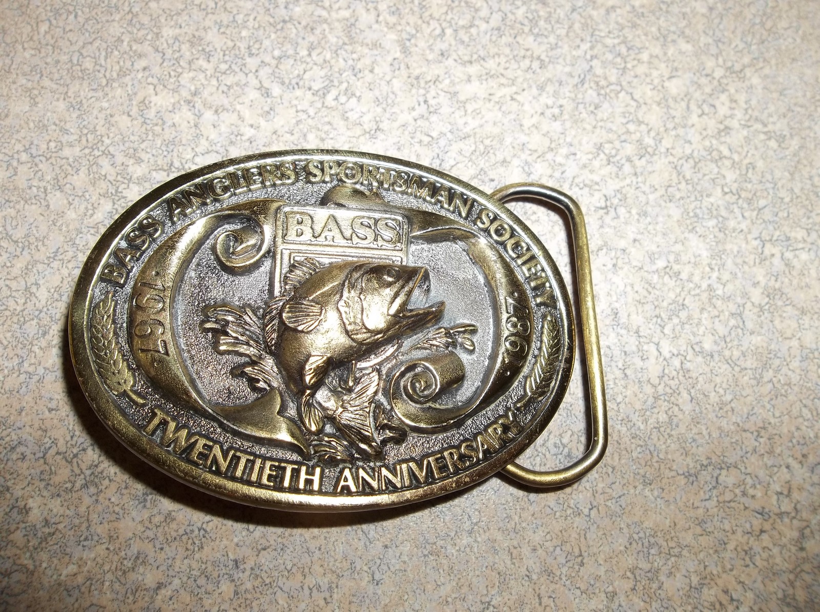 BASS ANGLERS SPORTMAN SOCIETY 1987 20TH ANNIVERSARY BRASS BELT BUCKLE