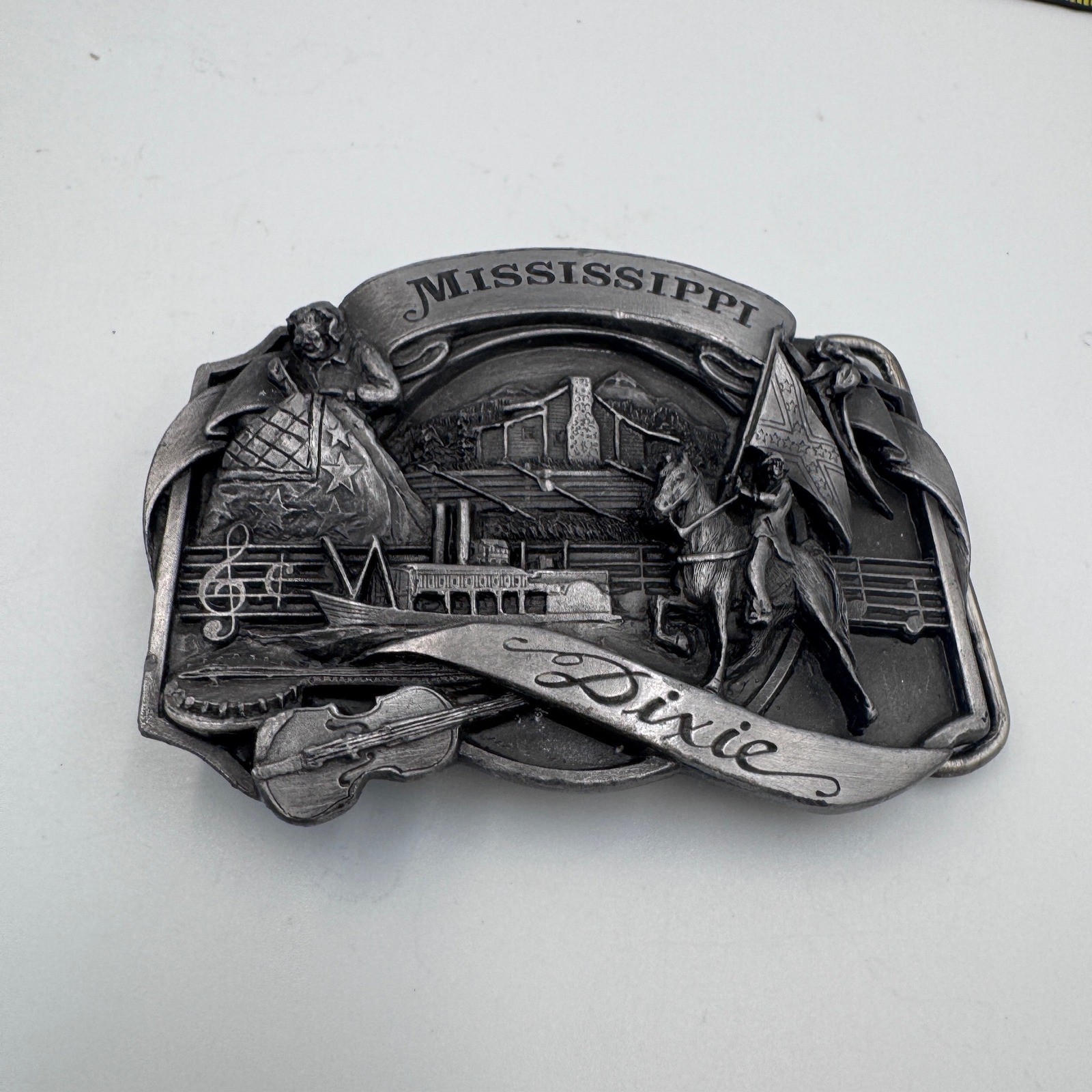 Vintage 1986 Siskiyou Mississippi Dixie Belt Buckle P55 Made in USA Pewter Tone