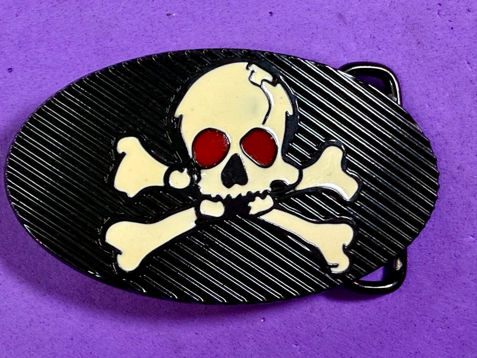 Creepy Red Eyes Skull Crossbones Halloween Gothic Punk Vibe Enameled Belt Buckle