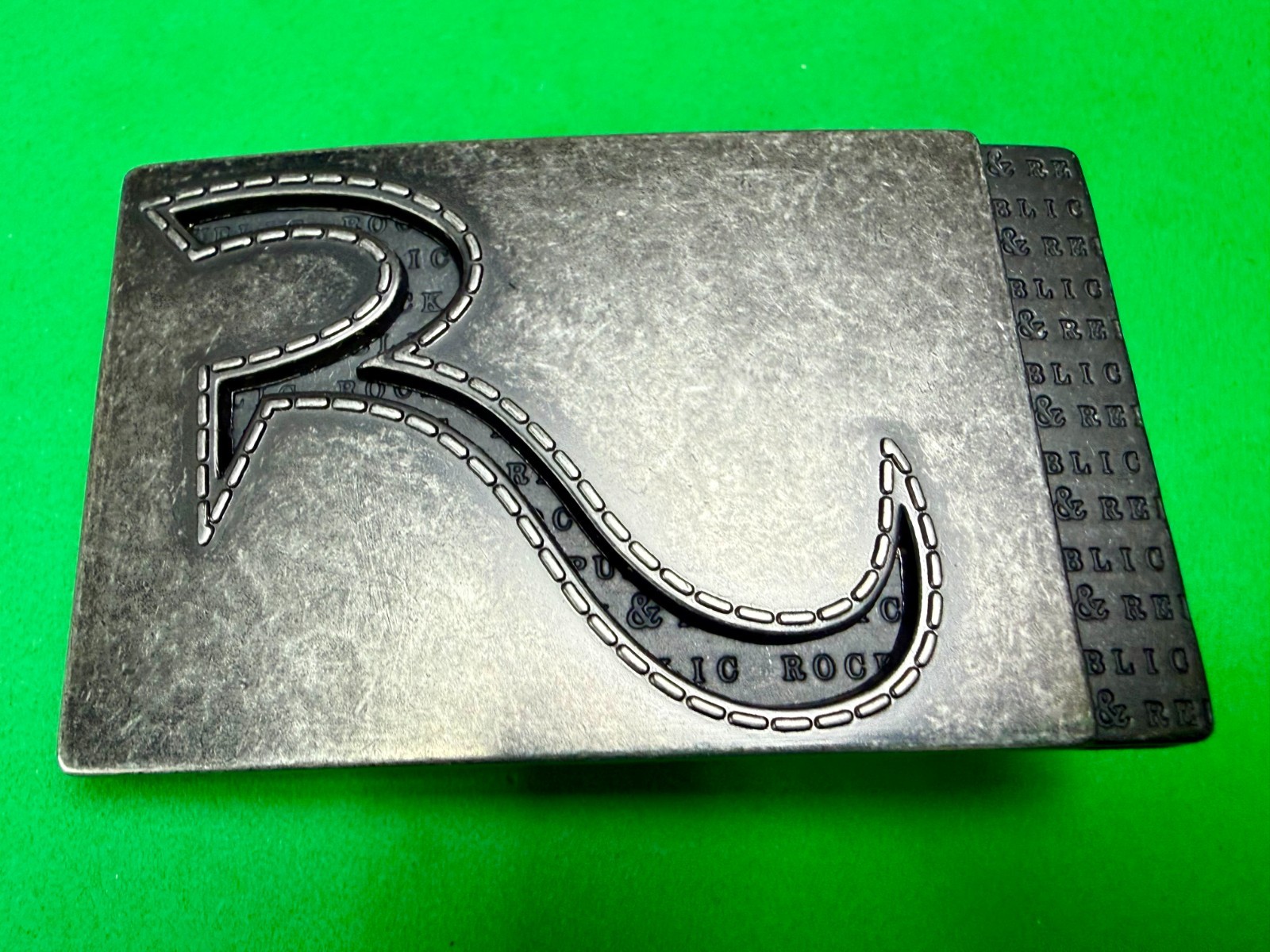 Rock & Republic R Logo America Jeans Brand Advertising Promotional Belt Buckle