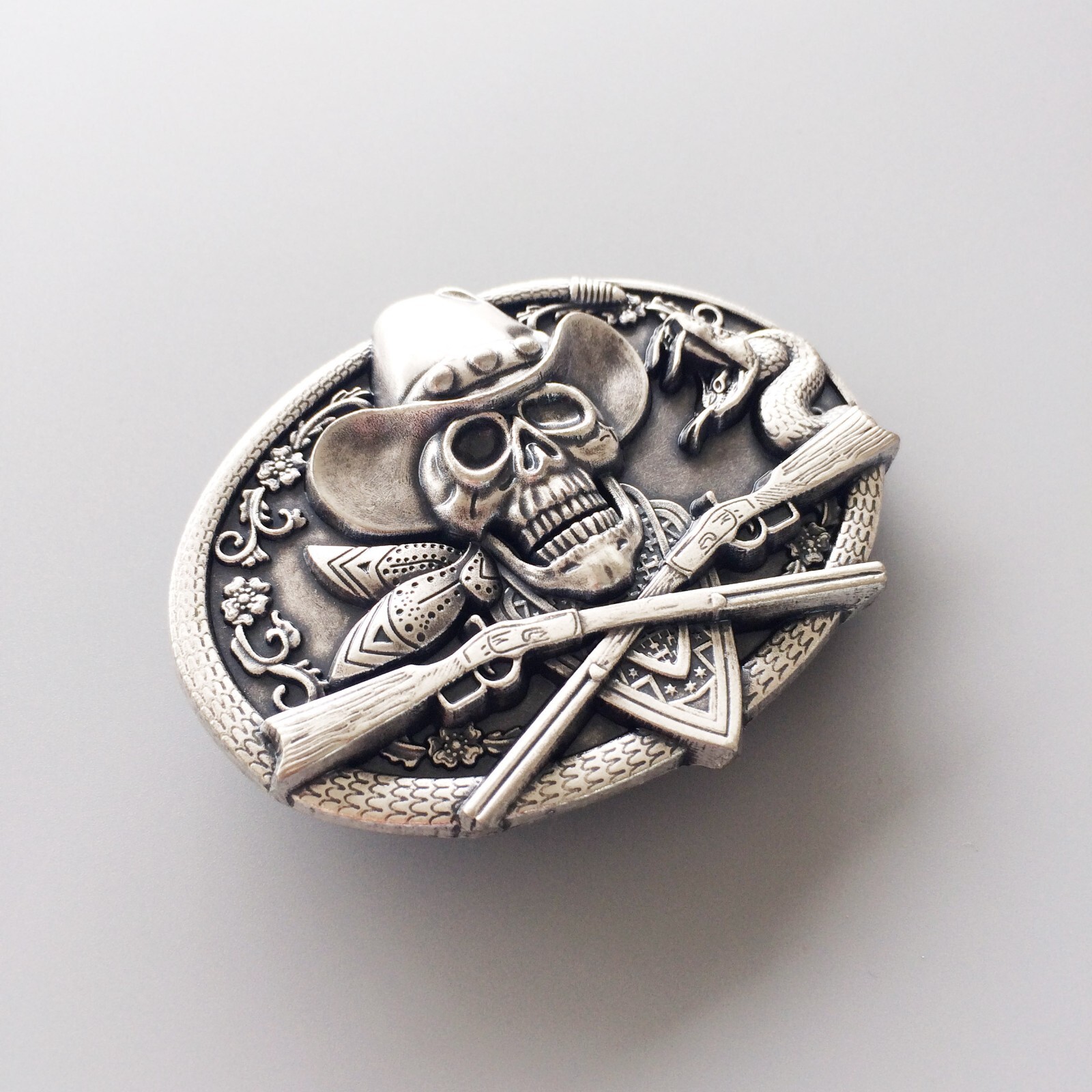 Vintage Silver Plated Skull Rifles Cowboy Metal Belt Buckle