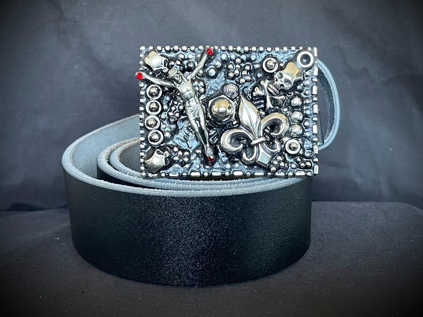 “Lily Among Thorns” OOAK Belt Buckle 3”x 2” Sculptural Art Darren McNeese