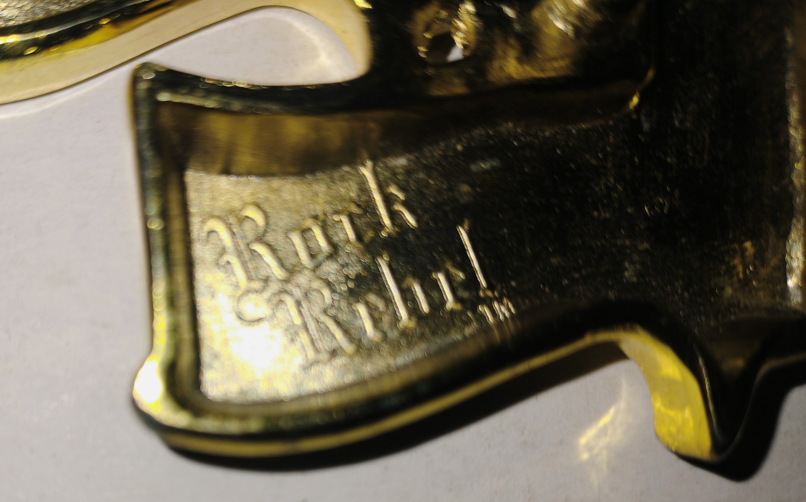 Rock Rebel 3 Pistols Gold-Tone Metal Belt Buckle