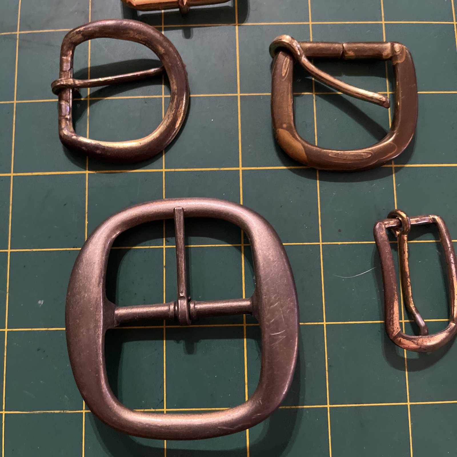 Lot 10 Brass Vintage Mens & Women&rsquo;s Belt Buckles
