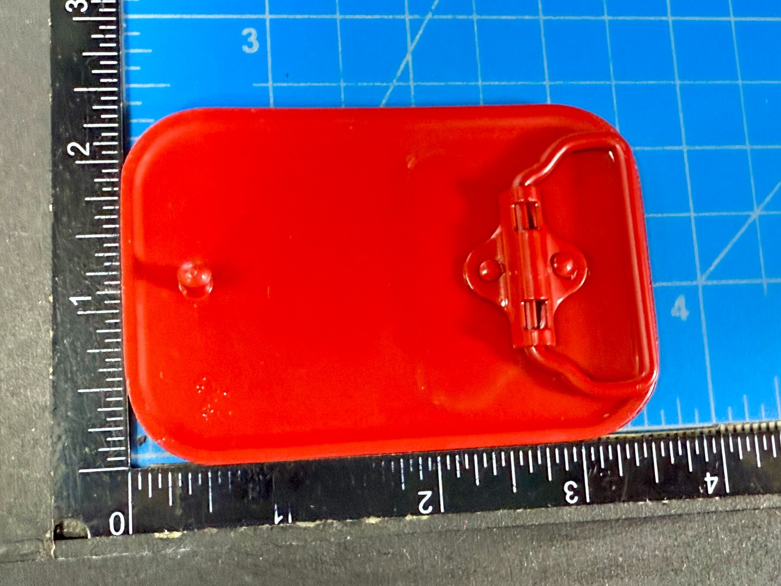 Iconic Pixelated Alien Space Invaders Arcade Game Red Black Enamel Belt Buckle