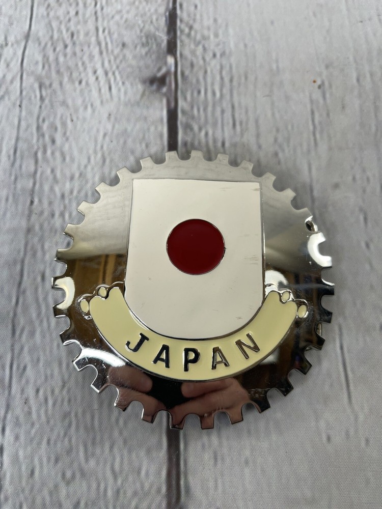 Japanese Flag Chrome Round Belt Buckle Car Badge Japan ARTIFAKT Little Earth VGC