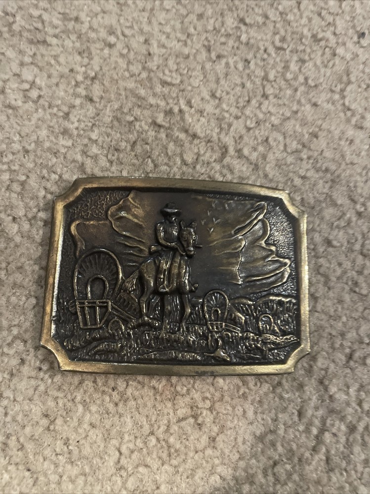 Vintage1970’s Brass Cowboy Western Covered Wagon Caravan Belt Buckle
