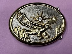 Patriotic American Eagle flying over Mountains w/ starburst Vintage belt buckle