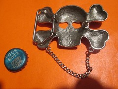 SKELETON Skull HEAD with Chain GOTHS Men&rsquo;s GIRL Belt Buckle Black W WHITE TRIM