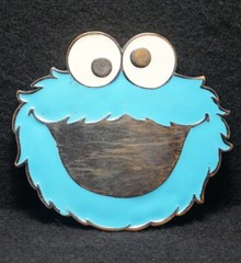 WH11133 VINTAGE 2009 *COOKIE MOSTER* SESAME STREET CARTOON CHARACTER BELT BUCKLE