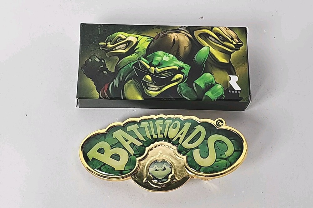 NIB Battletoads Gold Belt Buckle – June 2017 Loot Crate Gaming Exclusive NES