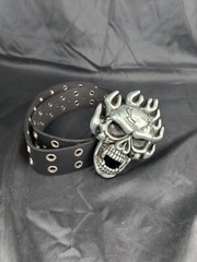 Silver Toned Skull Belt Buckle With Black Belt Size 42&prime;