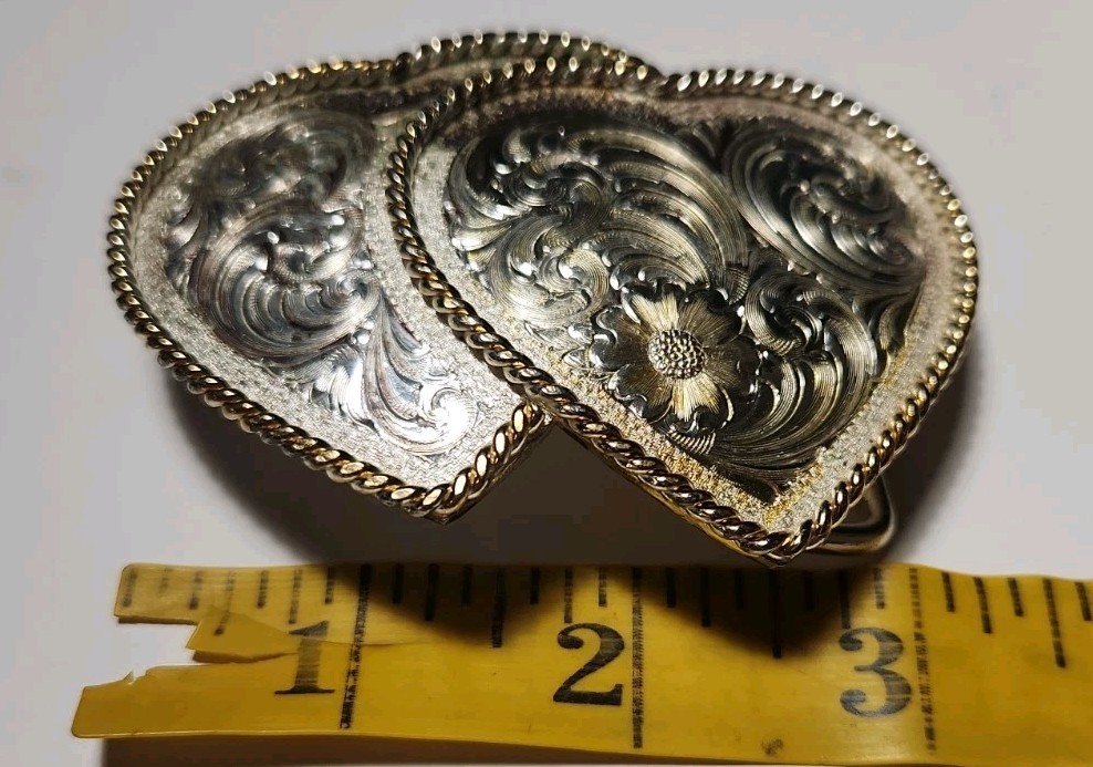 MONTANA SILVERSMITHS Double Heart Western Belt Buckle Silver-tone Gold-tone