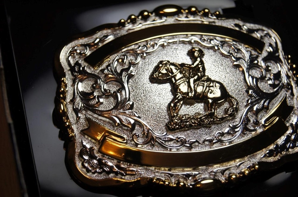 Lightning Ridge Crumrine Western Belt Buckle Trophy Reiner 2 Ribbons 38424