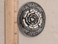 Western Oval Silver Tone Metal 3D Floral Rose Belt Buckle Fits 1.5in Unisex