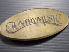 Vintage 4&Prime; Wide SOLID BRASS OVAL BELT BUCKLE « Country Music » BBB D-713