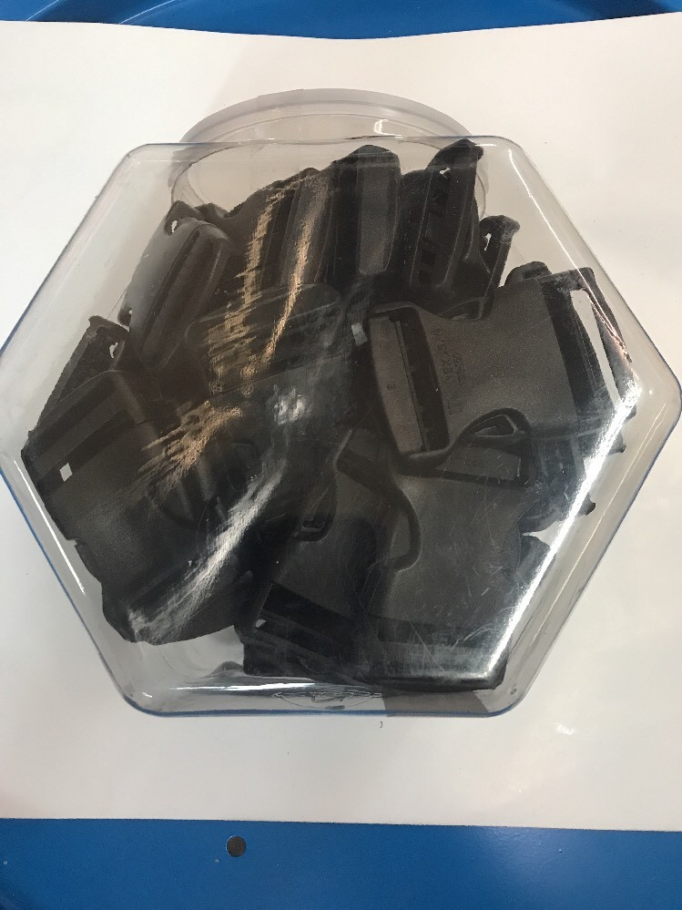 New Liberty Mountain 1 1/2-inch Black Side Release Bin (36) Replacement Buckles