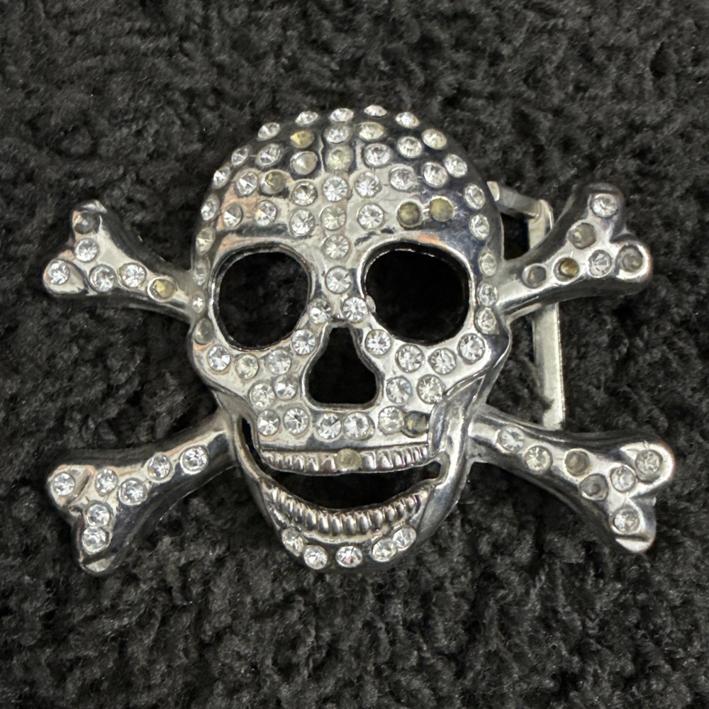 Skull And Crossbones Rhinestone Belt Buckle – See Description