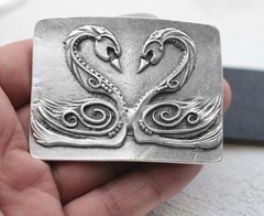 Swan Pair Heart Design Belt Buckle in Antique Silver for Denim Leather Belts