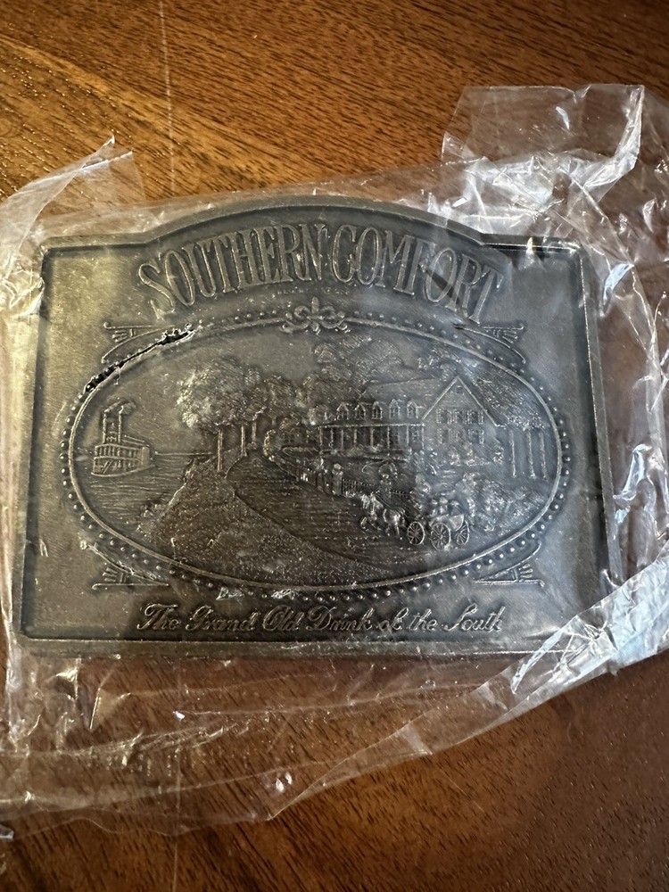 Southern Comfort Vintage Belt Buckle Brass Metal NIP – Genuine 1980&rsquo;s