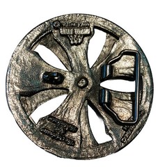 Silver Star belt buckle Spinning moving round figural novelty hubcap silver tone