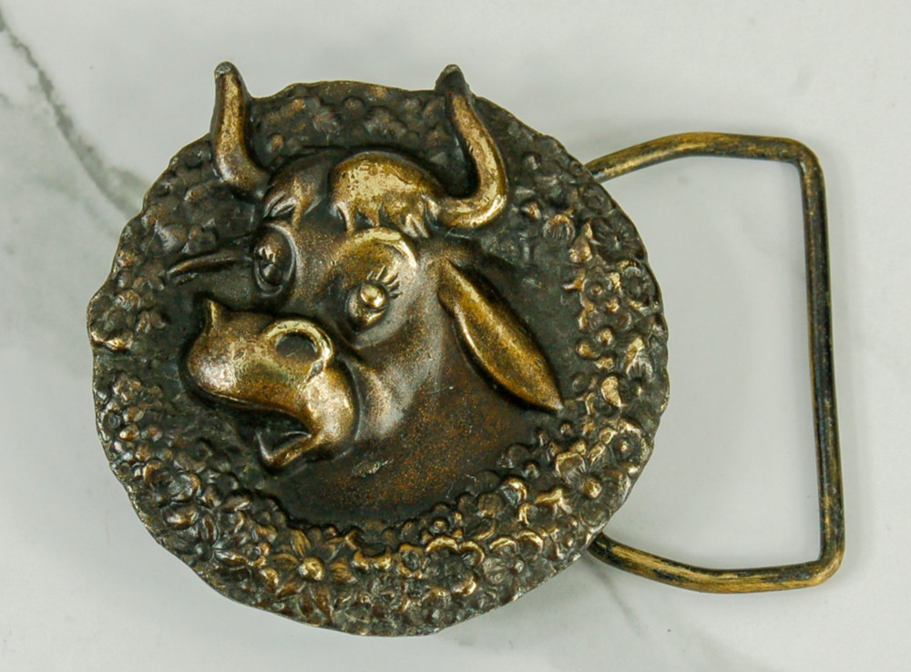 Ferdinand the Bull belt buckle western Bergamot Brass Works 1976