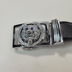 Men&rsquo;s Wolf Head Fashion Belt Silver Buckle Black